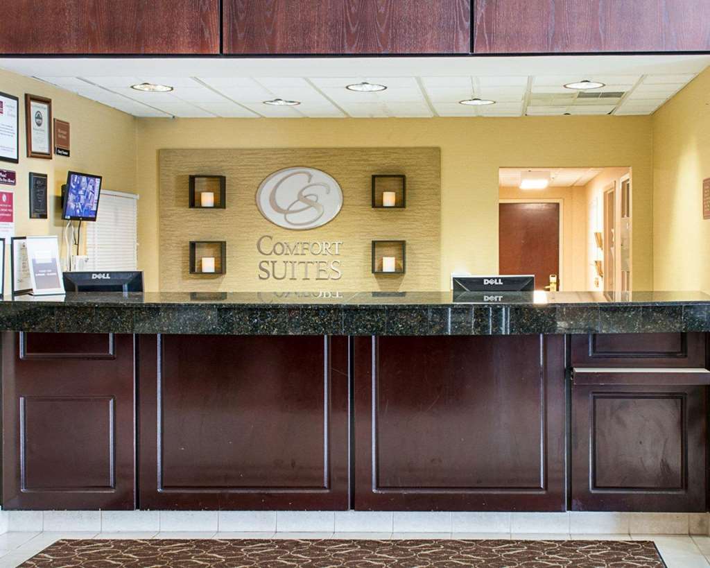 Comfort Suites Southpark Colonial Heights Interior photo