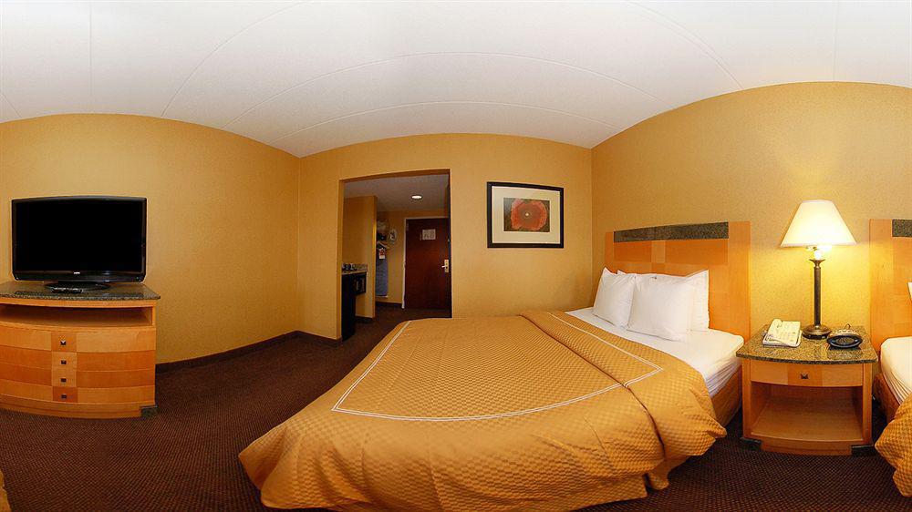 Comfort Suites Southpark Colonial Heights Room photo